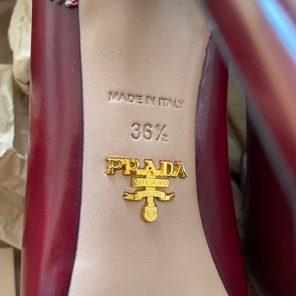 Brand new Prada high heels - Picture 5 of 6